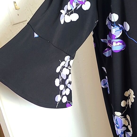 Roz & Ali Black Dress with Blue & Purple Floral, Bell Sleeves, Size 16 - Picture 4 of 8